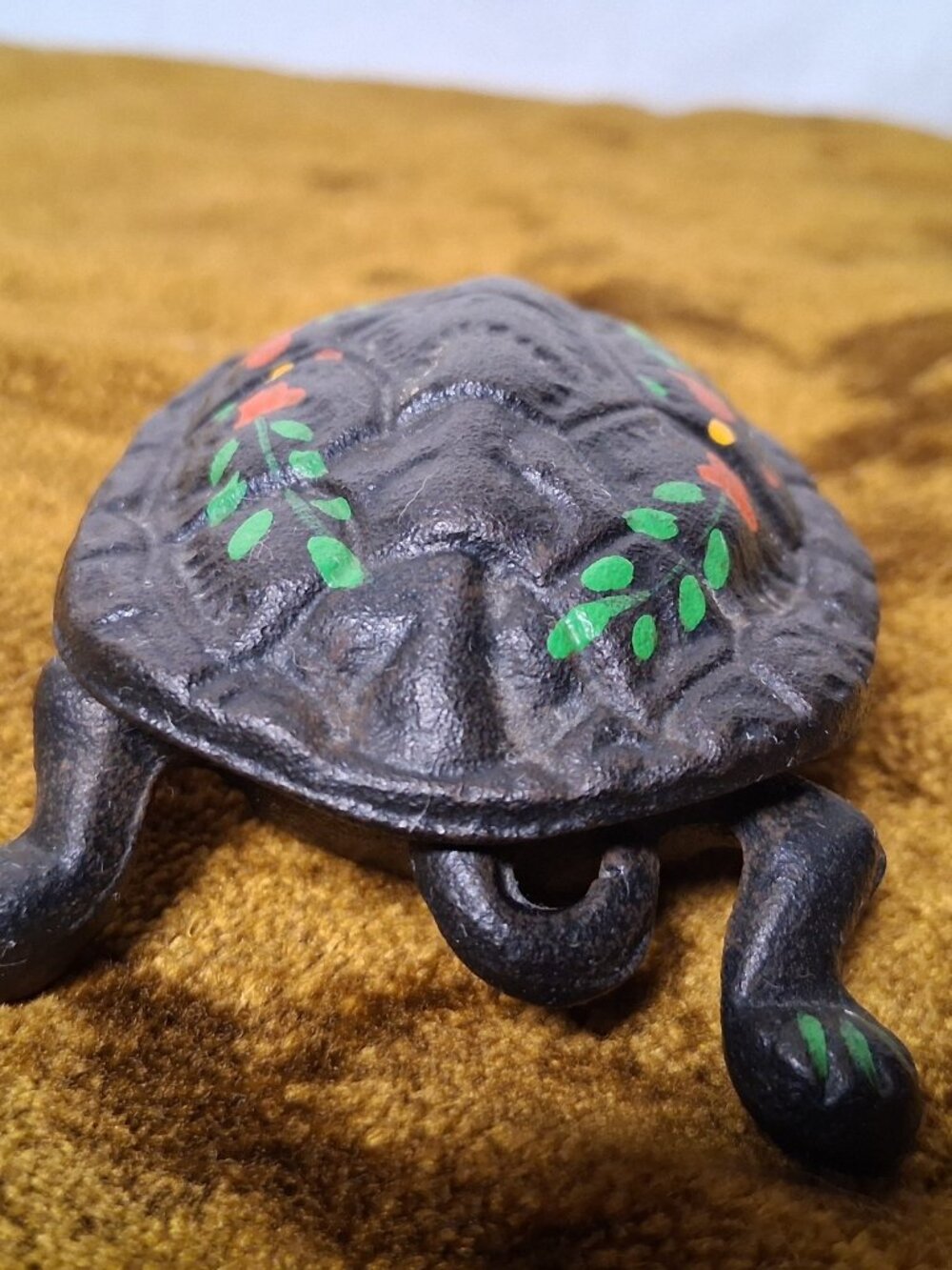 Vintage Wilton Cast Iron Turtle Trinket Box Hinged Black Painted Flowers Dish 4" - Picture 8 of 14